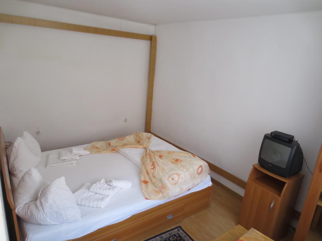 Pensiunea Hera シギショアラ 部屋 写真